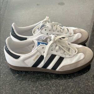 Adidas Samba Women’s 9 Mens 7.5 Great Used conditon